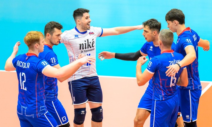 Deň D alebo zápas roka! Volejbalisti veria vo fanúšikovské peklo